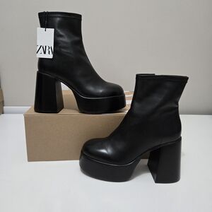 Zara Women's Black Platform Ankle Boots